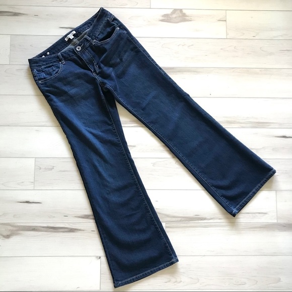 🎃 CAbi | Dark Wash Wide Leg Stretch Jeans Size 6 - Picture 1 of 6